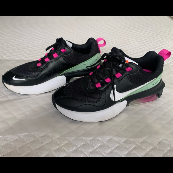 Nike Shoes - Nike shoes, women running sneakers, black Nike sneakers, fly running sneakers,